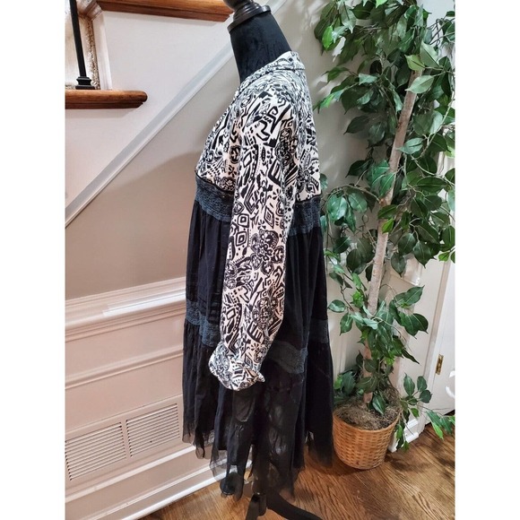 Upcycled Refashioned, Black ComfortWear Dress, Lace, Urban Boho, 42" Bust XL - Picture 7 of 11